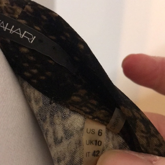 Tahari Snakeskin Print Faux Wrap Dress Size 6 - Picture 8 of 8